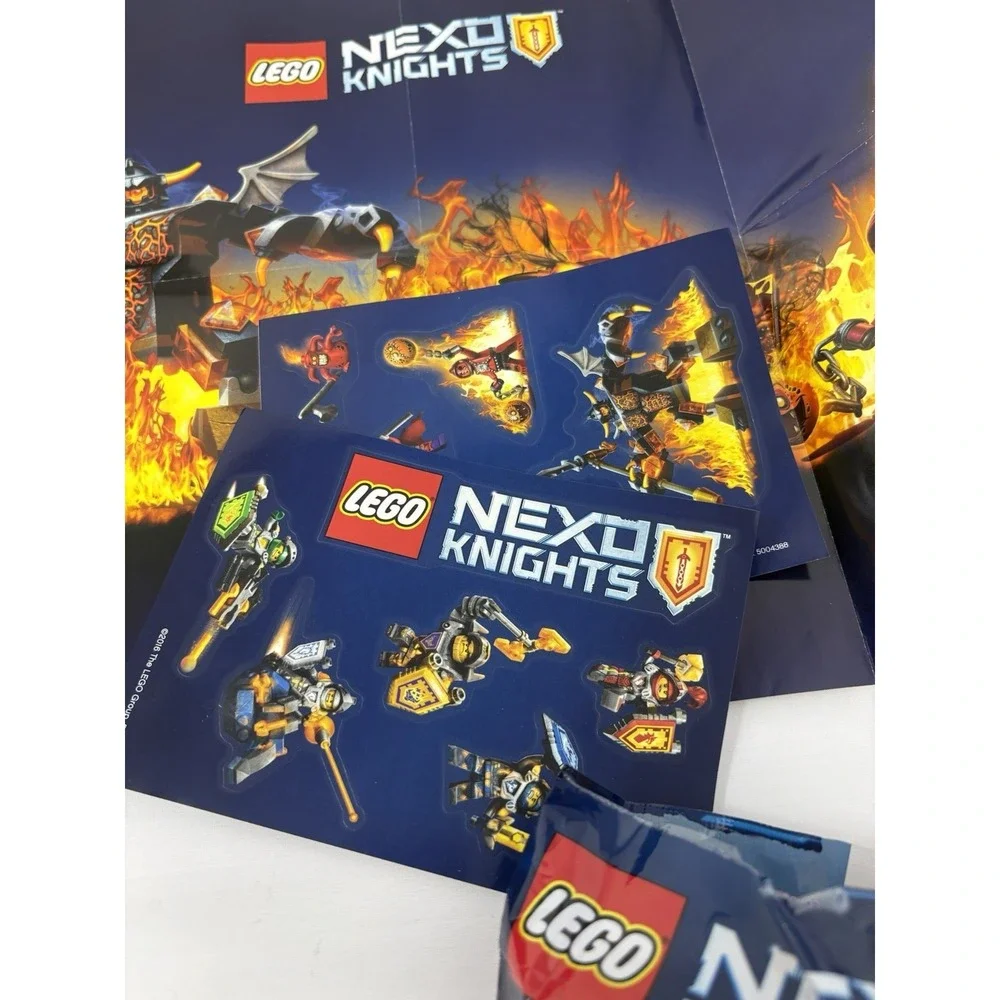 LEGO NEXO KNIGHTS 5004388 Nexo Knights Intro Pack Retired Set Open Polybag 2016
